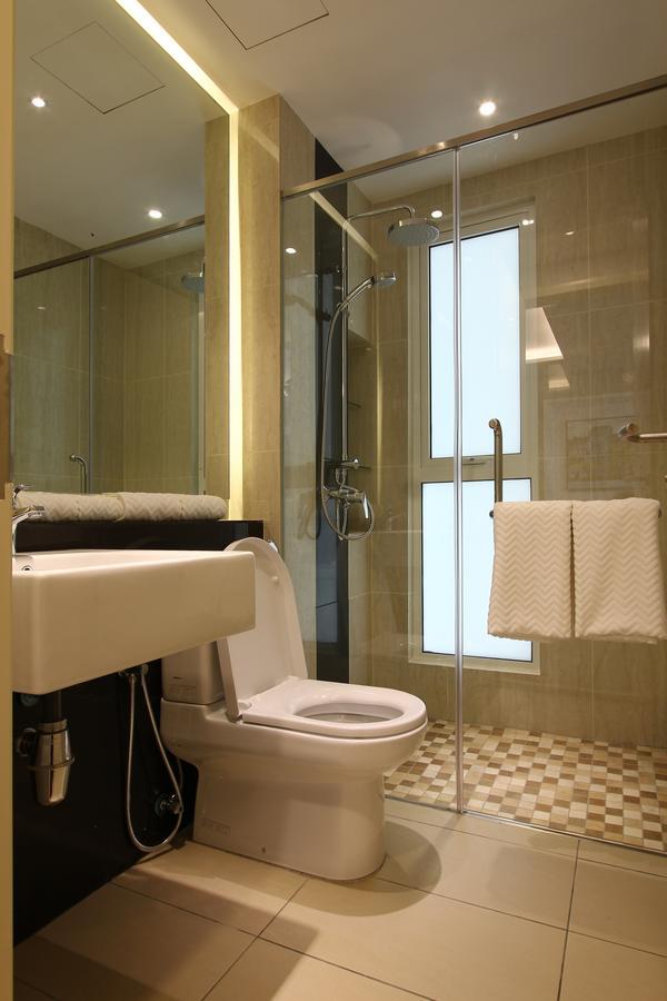 The Shore Residence Apartment Malacca Екстер'єр фото